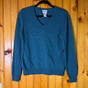 Jaclyn Smith 100% Cashmere Green V-Neck Sweater